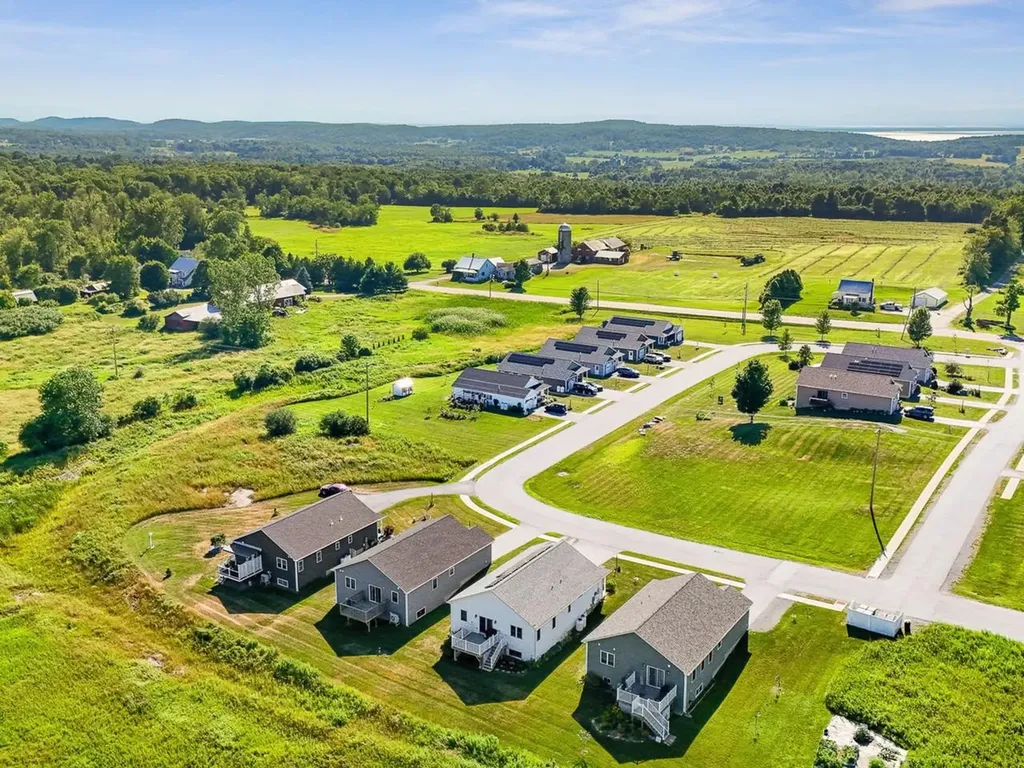 126 Dunneaway Drive Georgia VT 05478