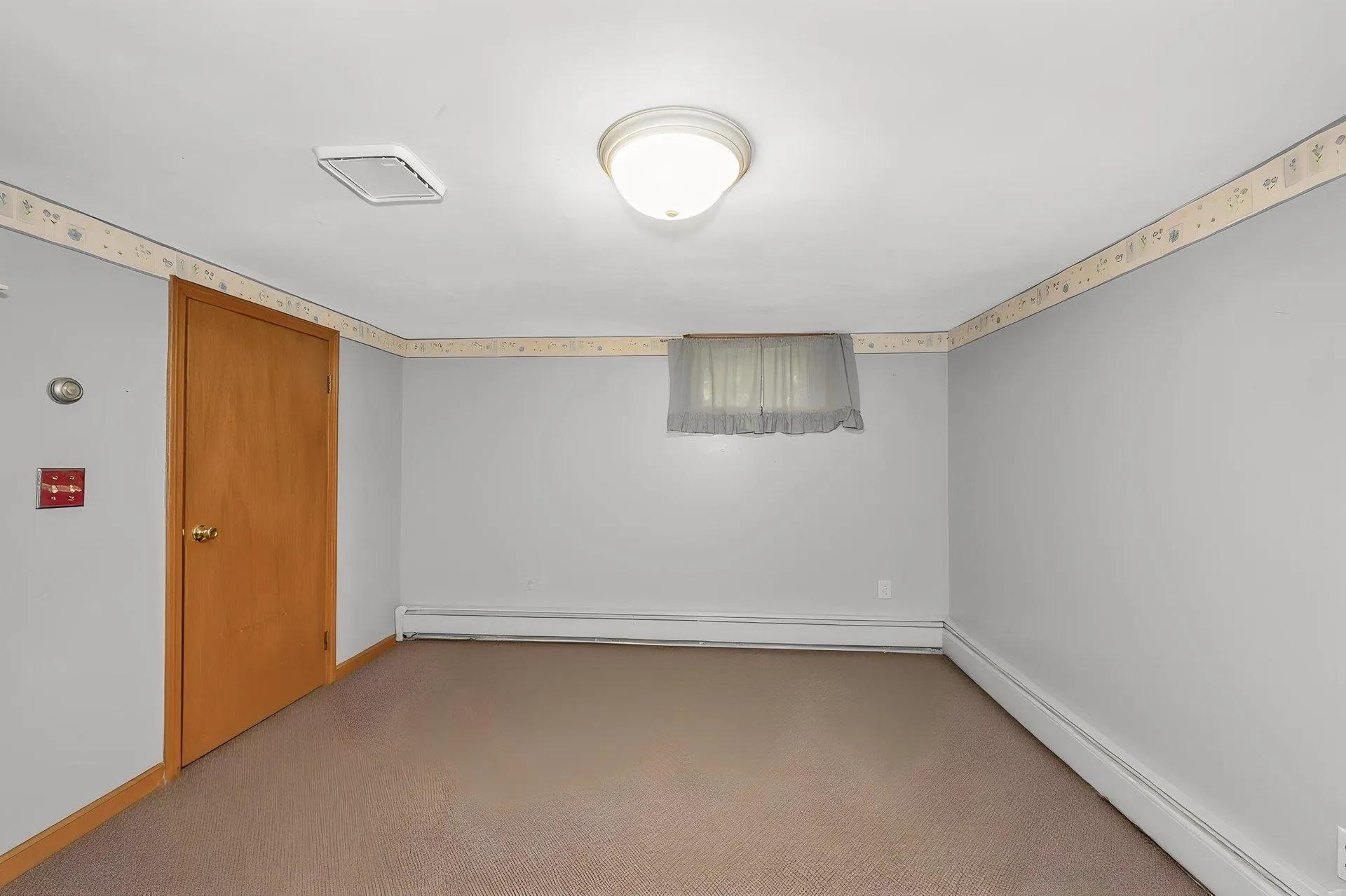 31 Leonard Drive Pelham NH 03076