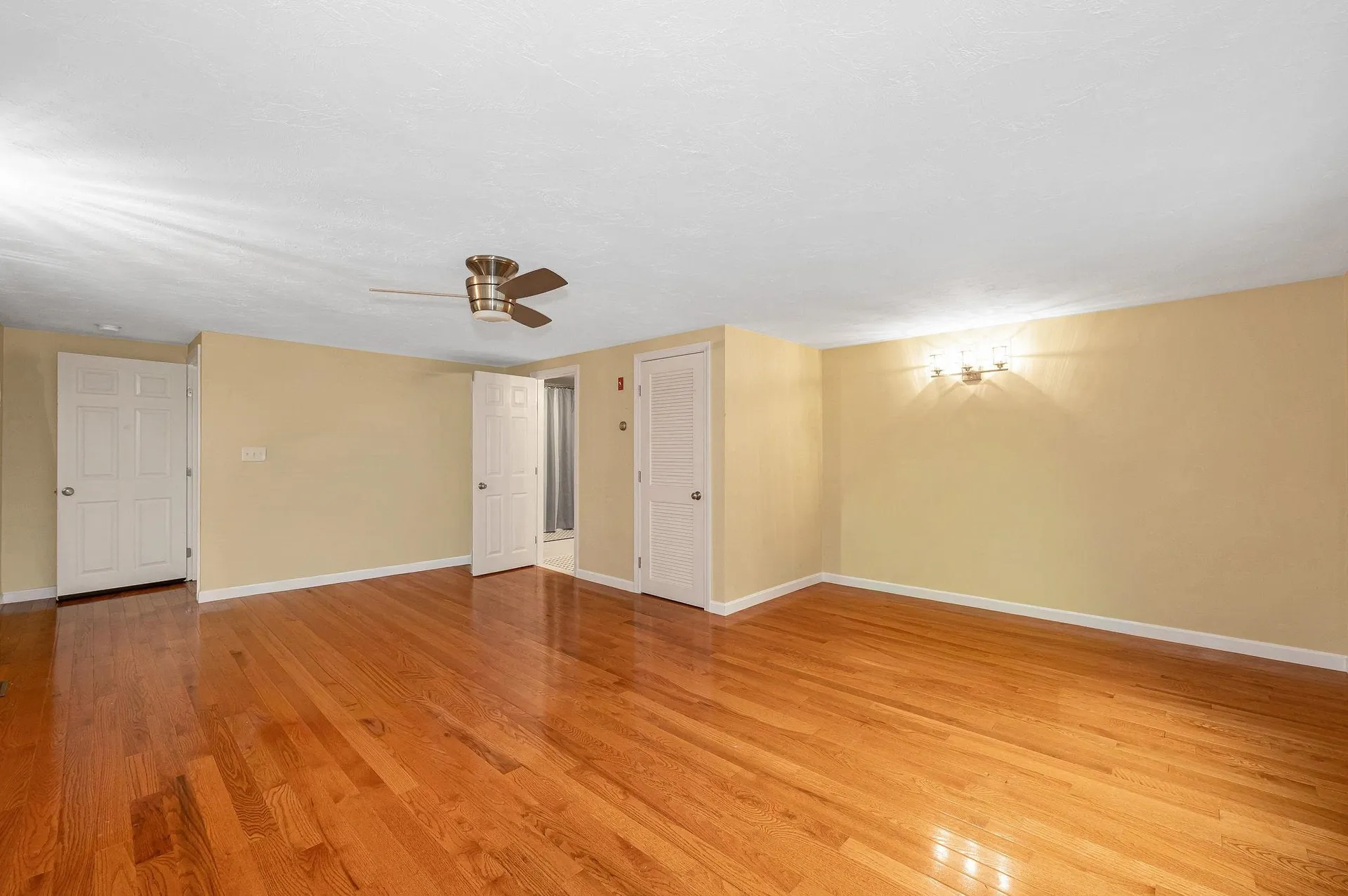 31 Leonard Drive Pelham NH 03076