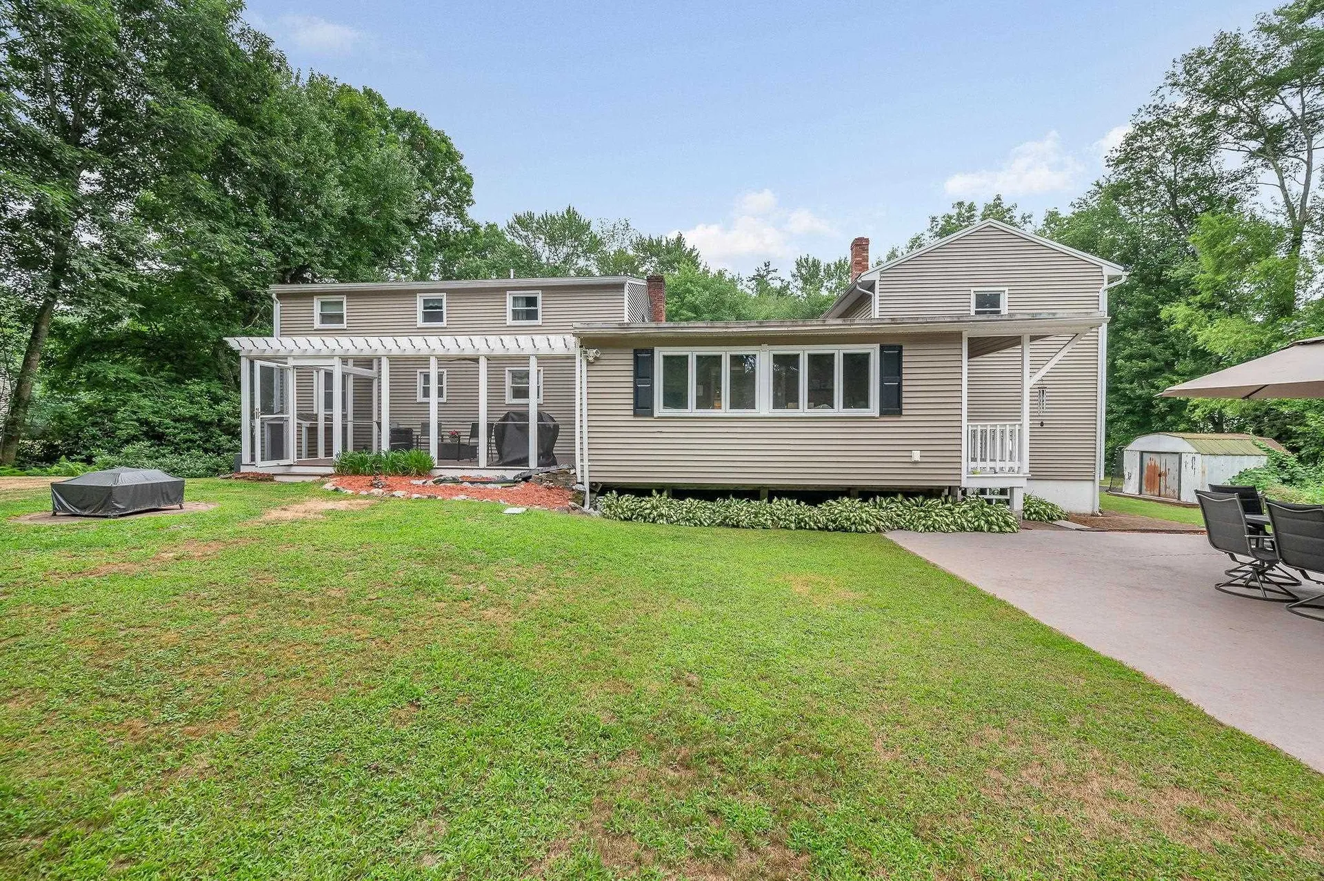 31 Leonard Drive Pelham NH 03076