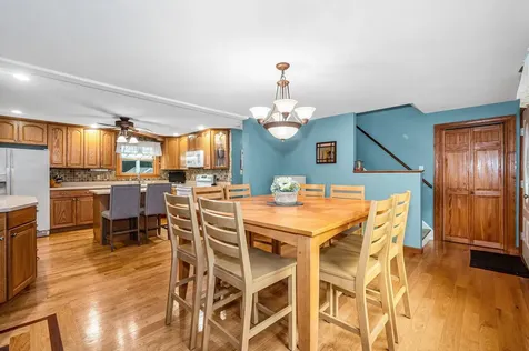 31 Leonard Drive Pelham NH 03076