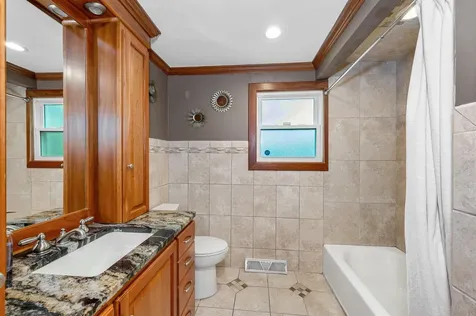 31 Leonard Drive Pelham NH 03076