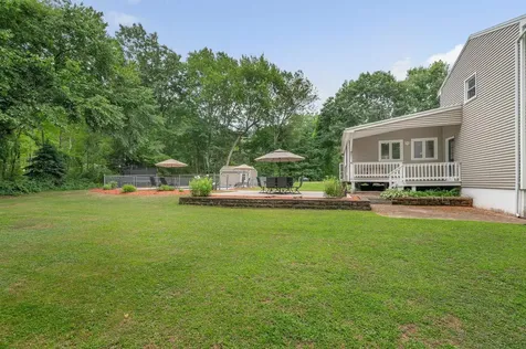 31 Leonard Drive Pelham NH 03076
