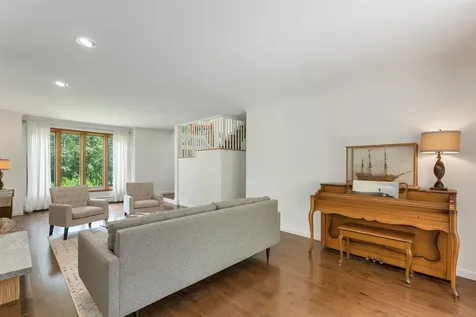 8 West Gate Drive Bow NH 03304