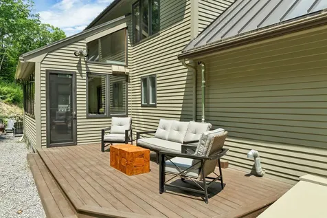 8 West Gate Drive Bow NH 03304