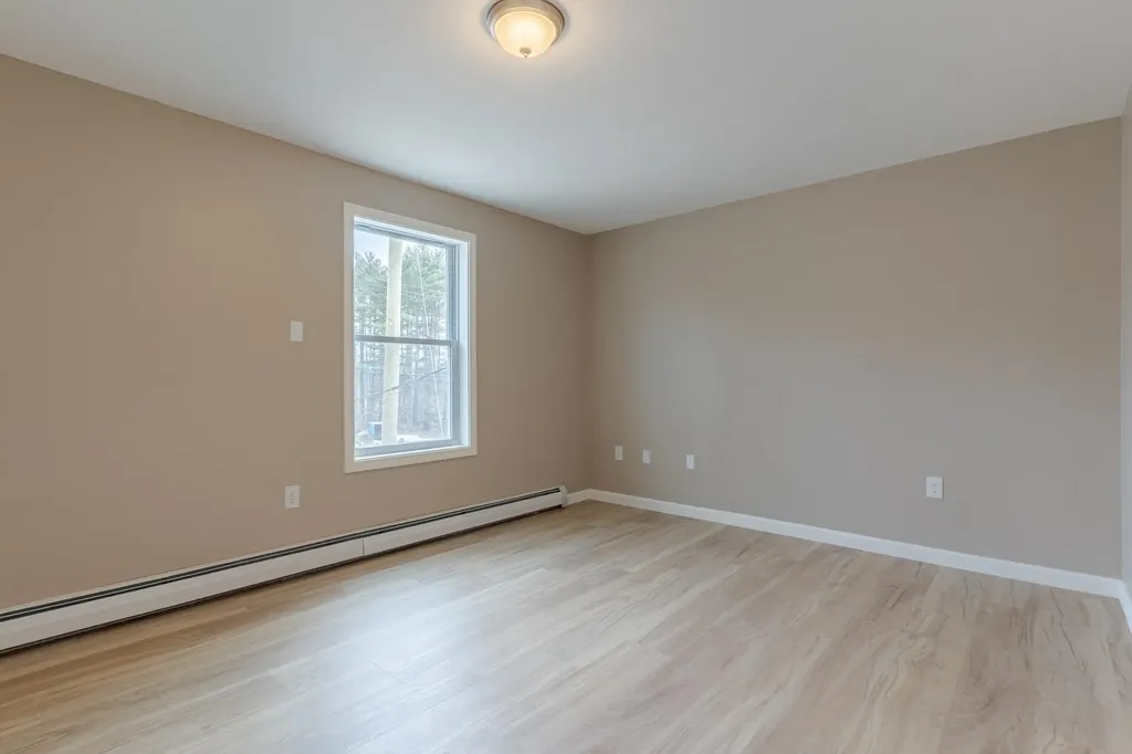 60 Charles Street Farmington NH 03835