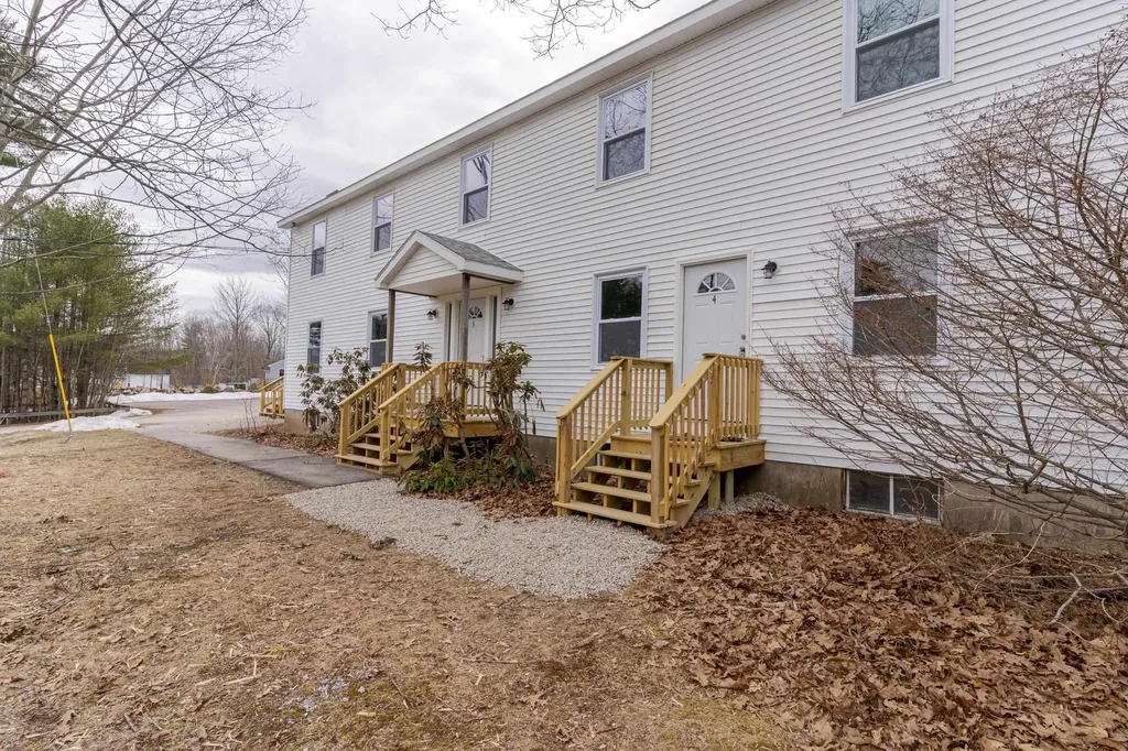 60 Charles Street Farmington NH 03835