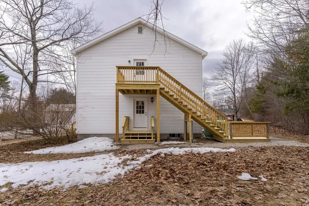 60 Charles Street Farmington NH 03835