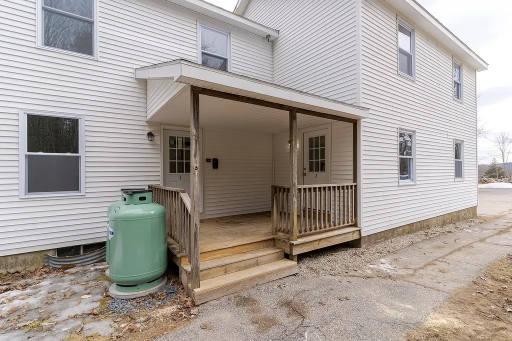 60 Charles Street Farmington NH 03835