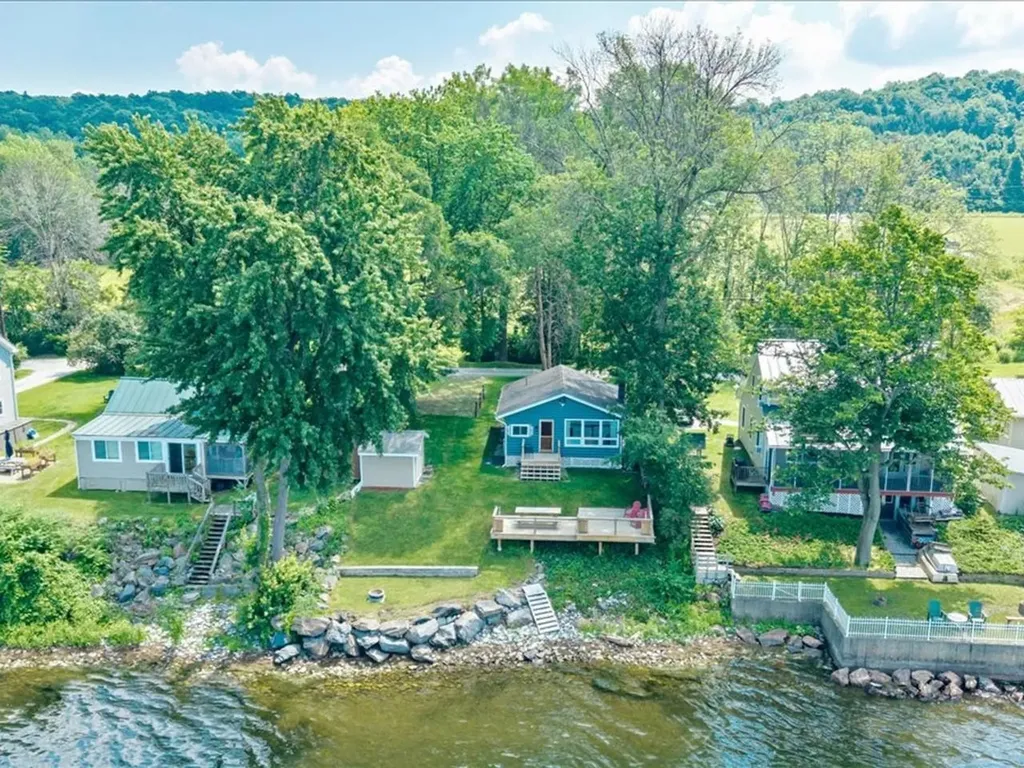 425 Bingham Shore Road St. Albans Town VT 05478