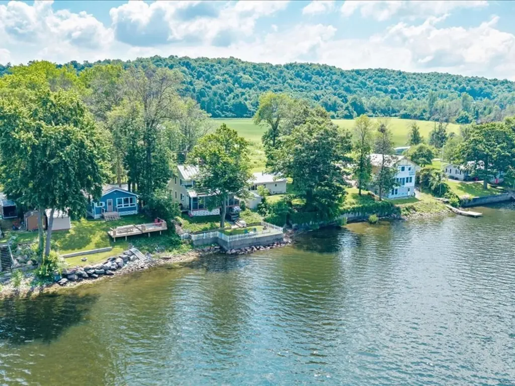 425 Bingham Shore Road St. Albans Town VT 05478