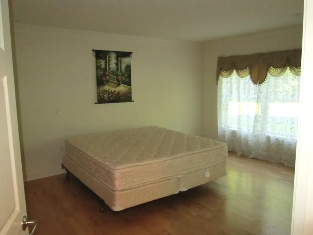 65 Hawthorne Drive Bedford NH 03110