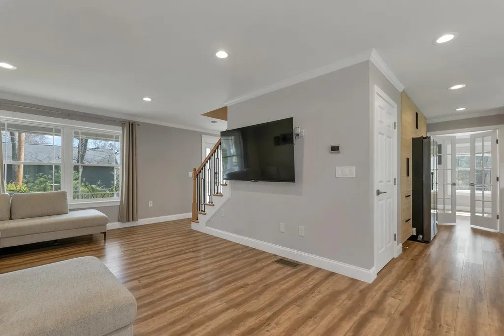 40 Mary Ann Avenue Salem NH 03079