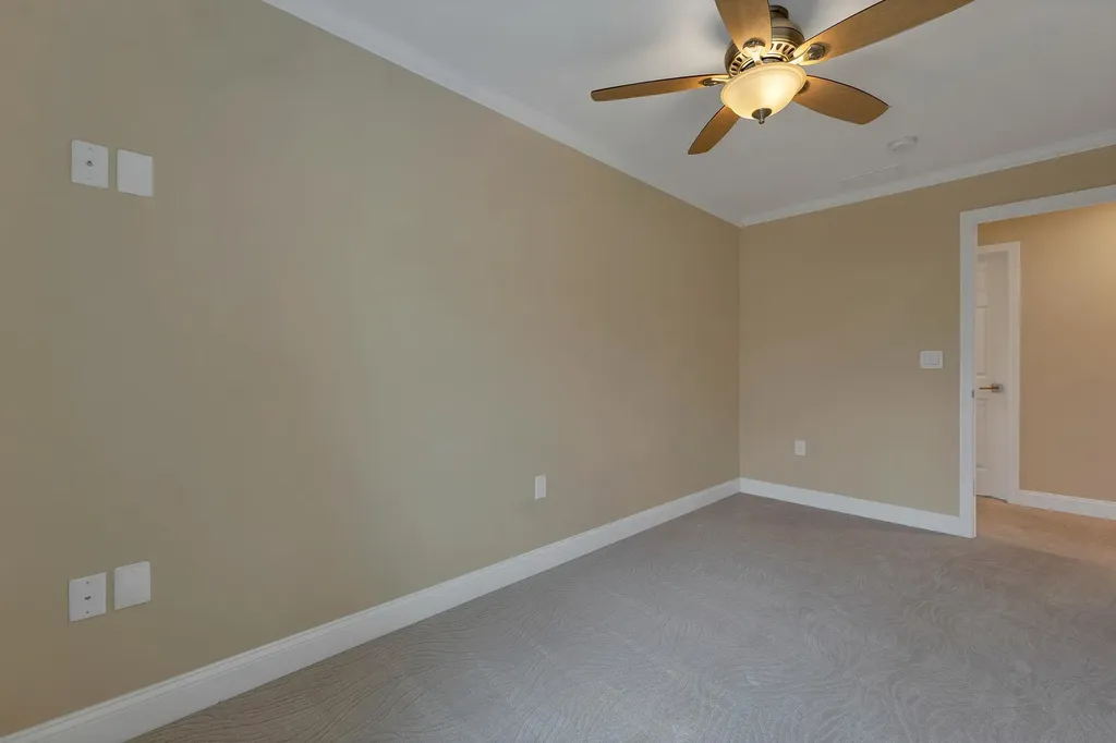 40 Mary Ann Avenue Salem NH 03079