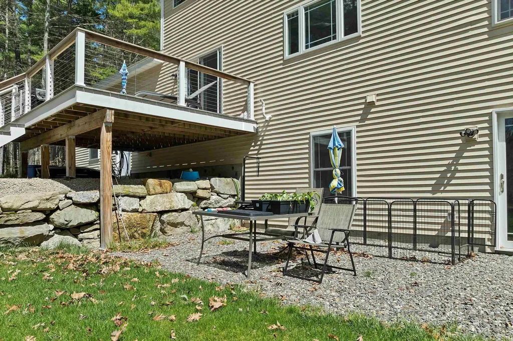 40 Mary Ann Avenue Salem NH 03079