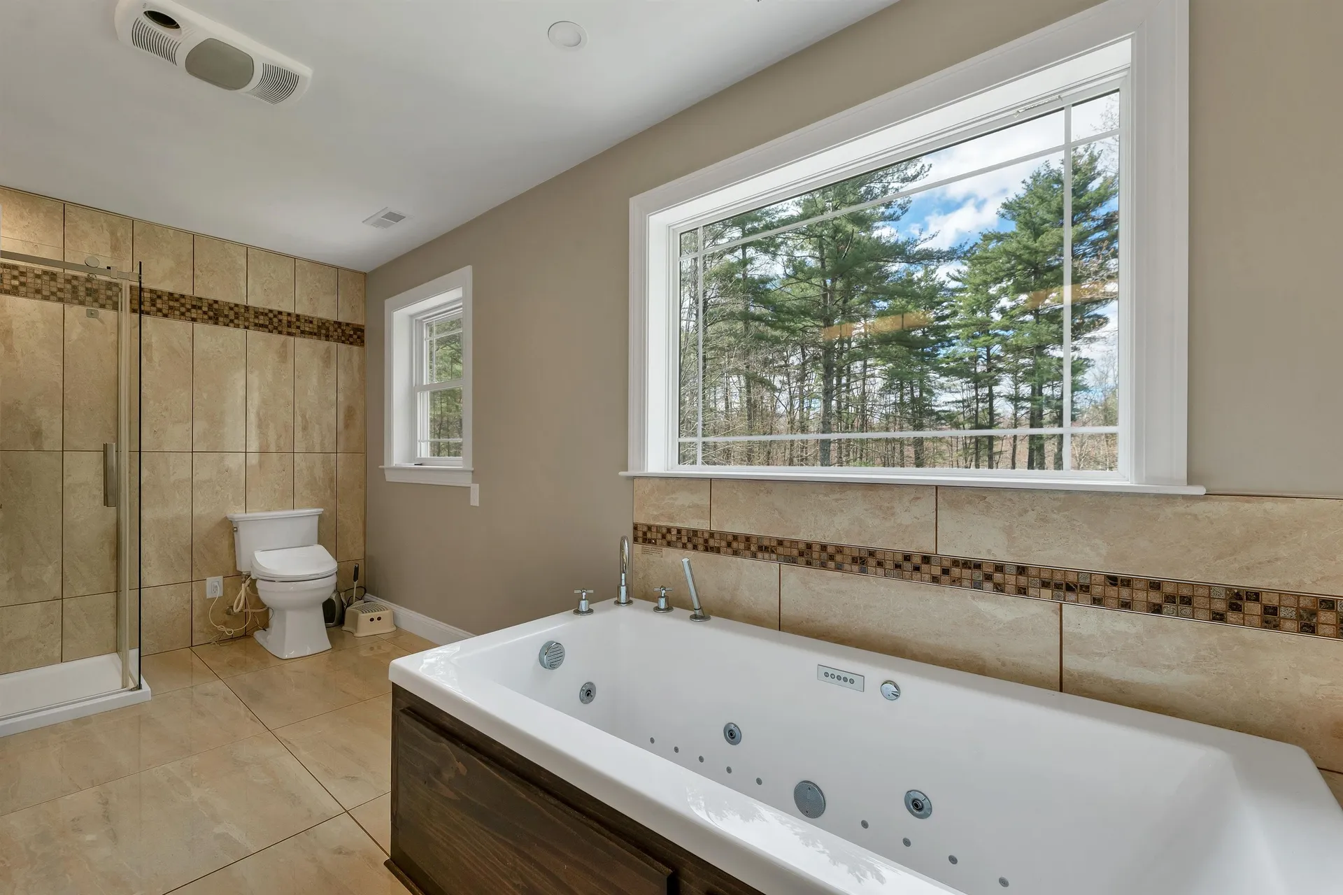 40 Mary Ann Avenue Salem NH 03079