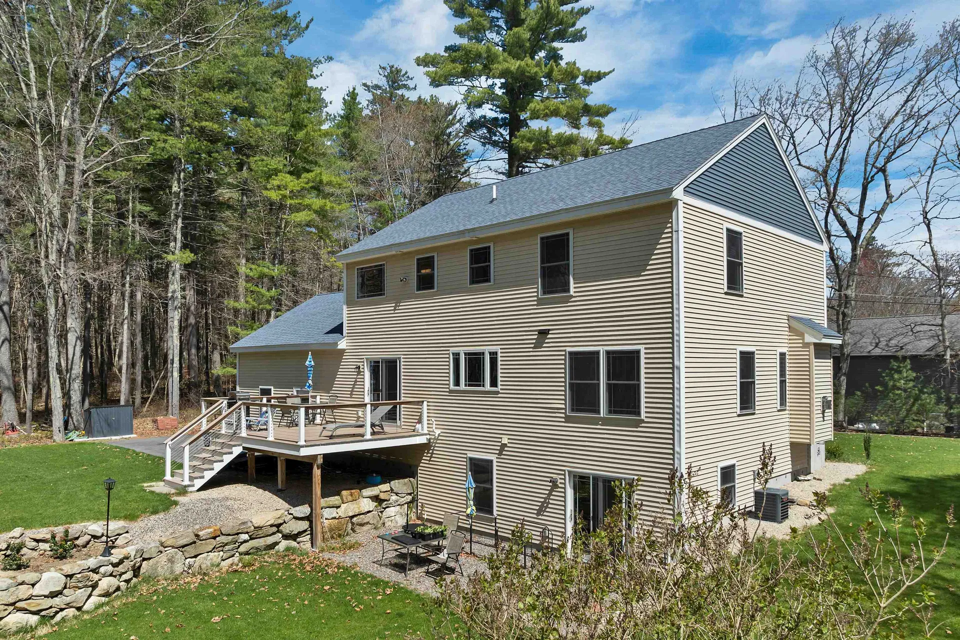 40 Mary Ann Avenue Salem NH 03079