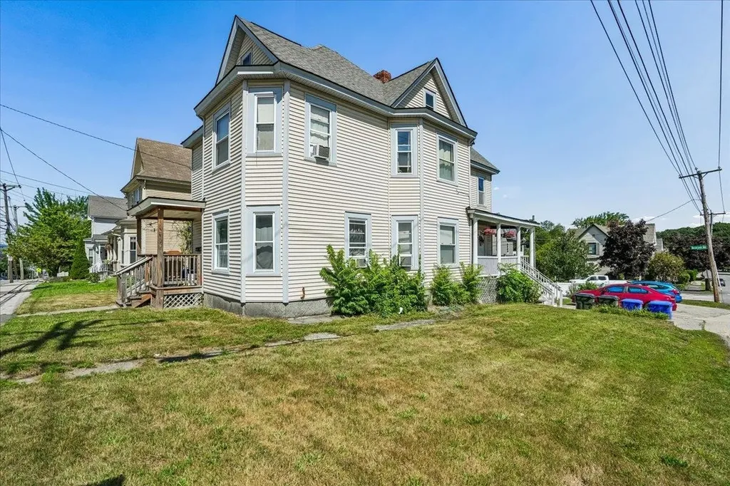 384 Bridge Street Manchester NH 03104
