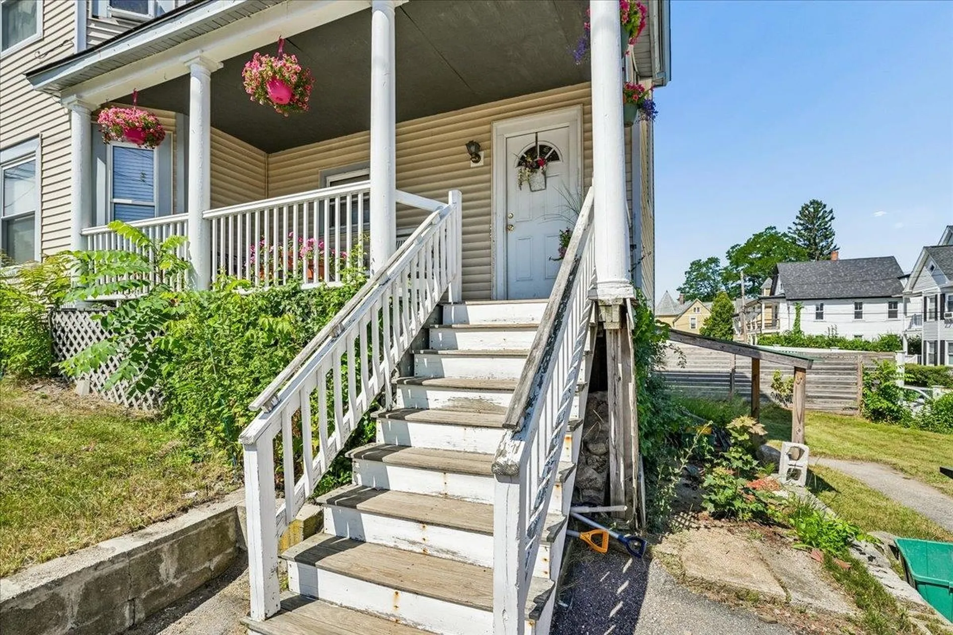 384 Bridge Street Manchester NH 03104