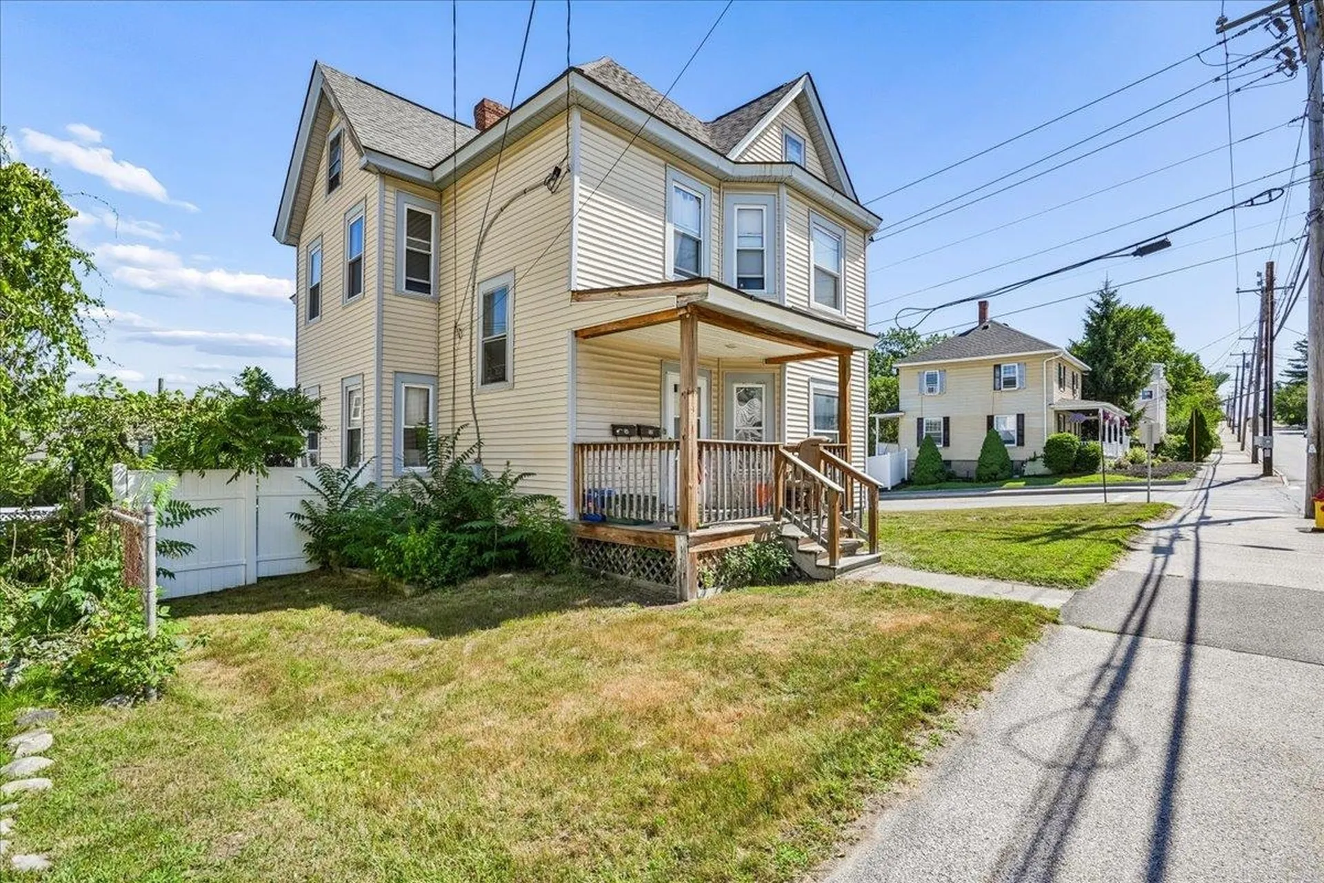 384 Bridge Street Manchester NH 03104