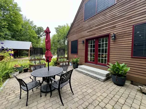 119 Old Coach Road New Boston NH 03070