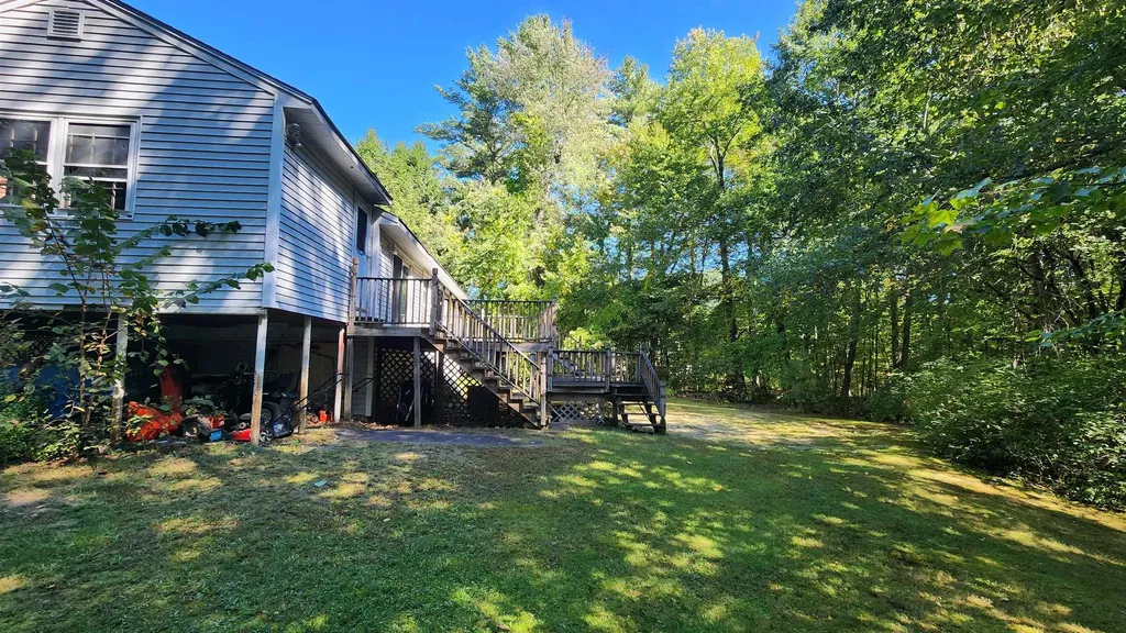 12 Southwood Drive Londonderry NH 03053