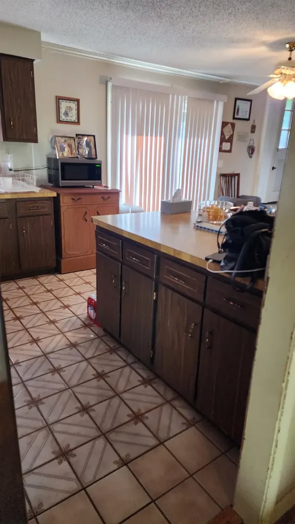 12 Southwood Drive Londonderry NH 03053