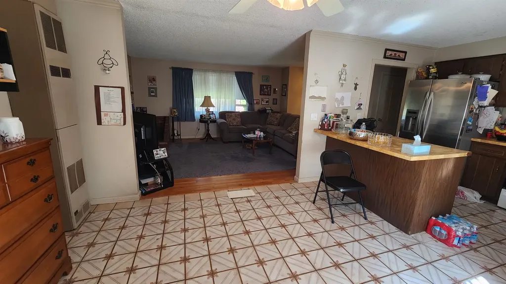 12 Southwood Drive Londonderry NH 03053