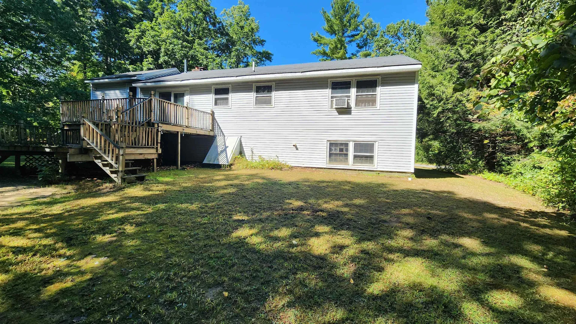 12 Southwood Drive Londonderry NH 03053
