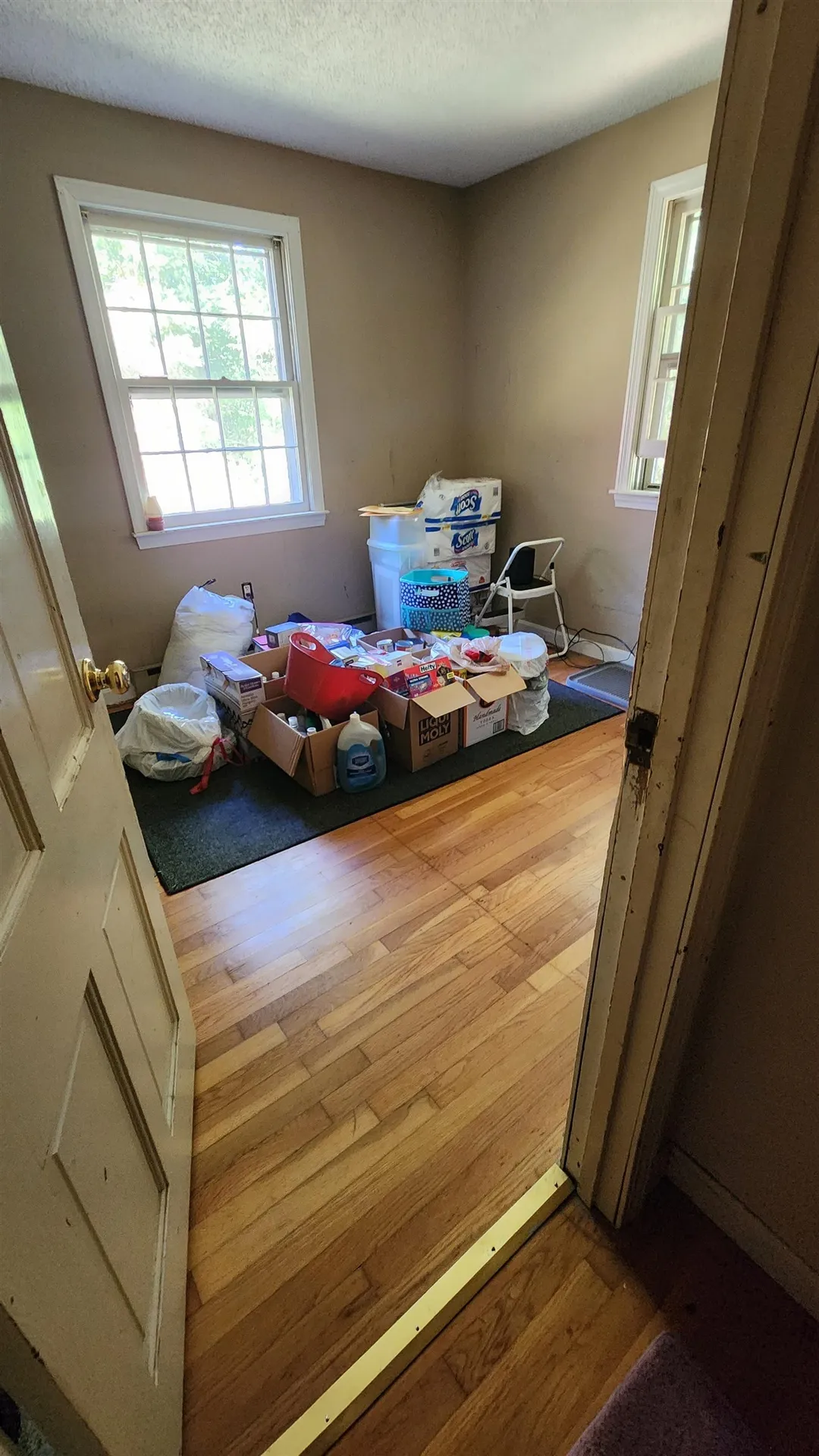 12 Southwood Drive Londonderry NH 03053