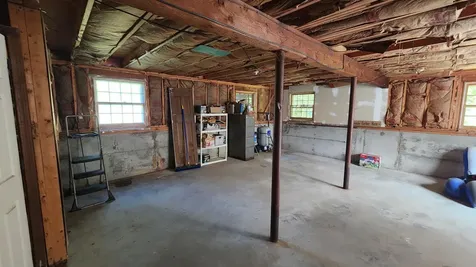 12 Southwood Drive Londonderry NH 03053
