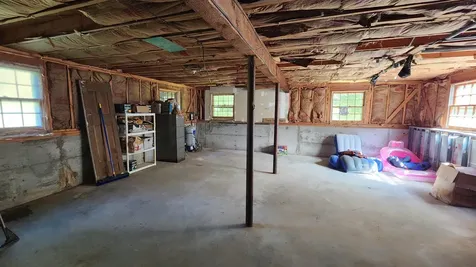 12 Southwood Drive Londonderry NH 03053