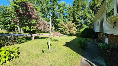 12 Southwood Drive Londonderry NH 03053