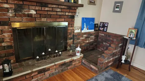 12 Southwood Drive Londonderry NH 03053