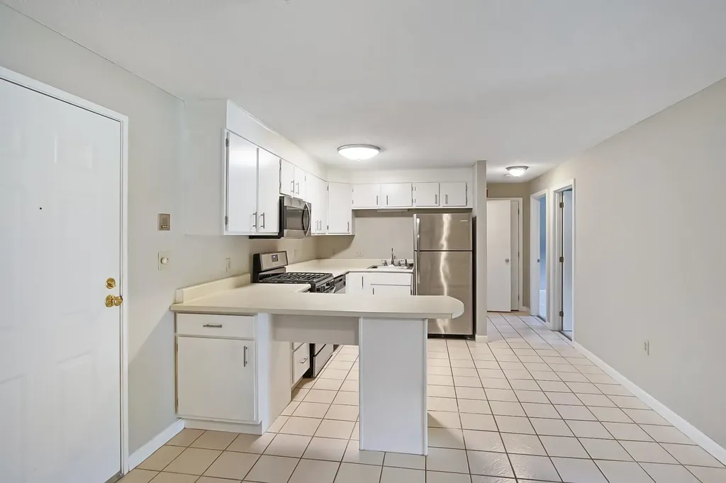 3 New Haven Drive Nashua NH 03063