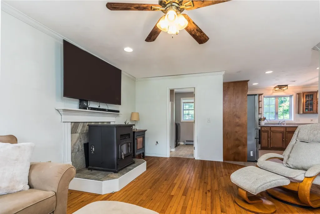 7 Squire Drive Somersworth NH 03878-2826