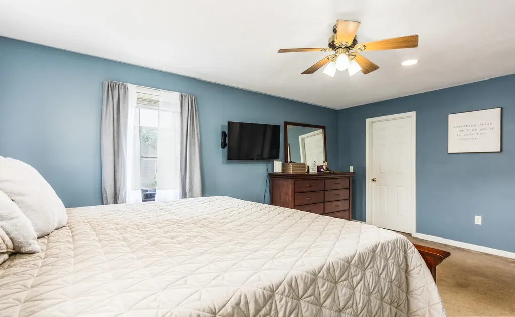 7 Squire Drive Somersworth NH 03878-2826