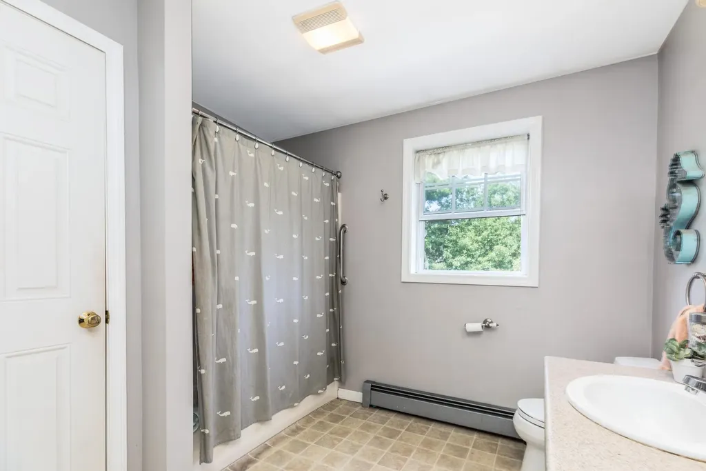 7 Squire Drive Somersworth NH 03878-2826