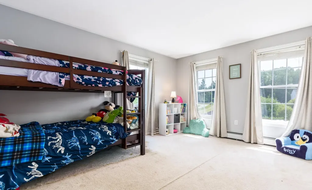 7 Squire Drive Somersworth NH 03878-2826