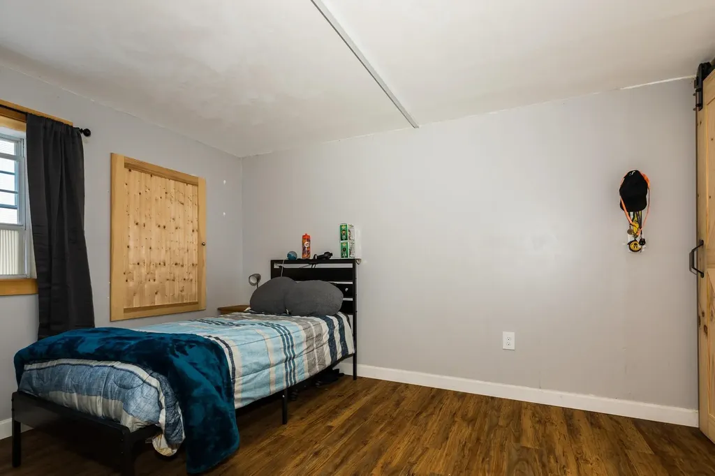 7 Squire Drive Somersworth NH 03878-2826