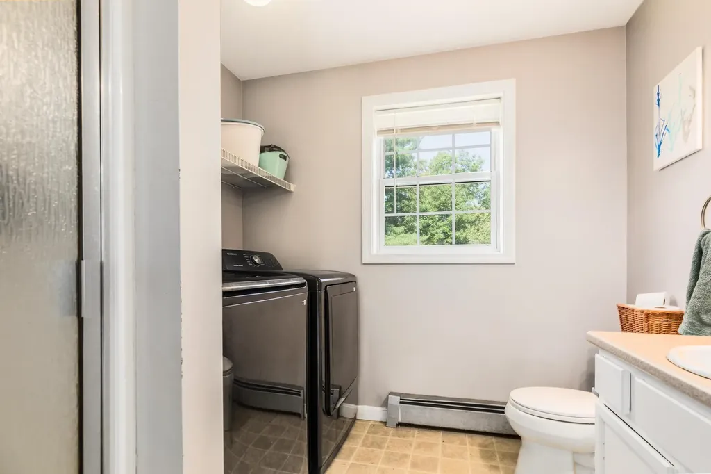 7 Squire Drive Somersworth NH 03878-2826