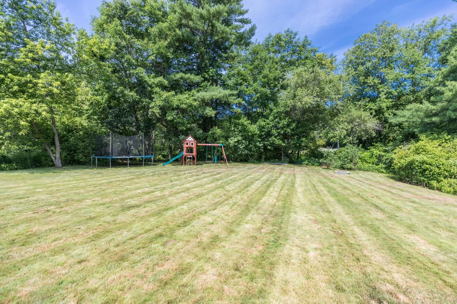 7 Squire Drive Somersworth NH 03878-2826