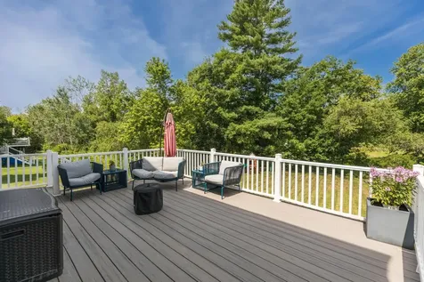 7 Squire Drive Somersworth NH 03878-2826