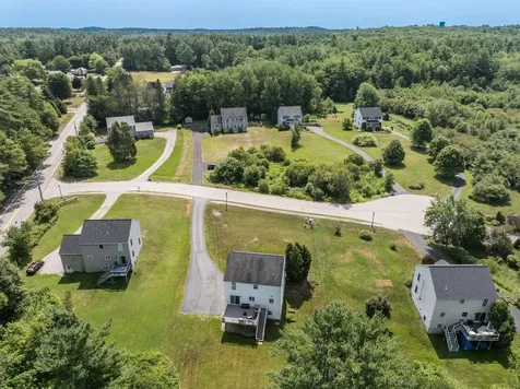 7 Squire Drive Somersworth NH 03878-2826