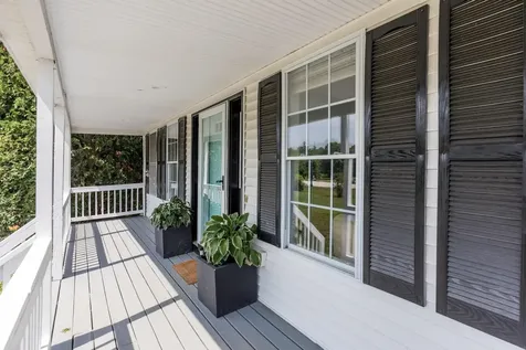 7 Squire Drive Somersworth NH 03878-2826
