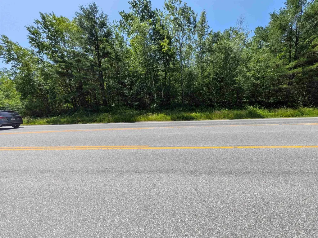 B7 L0 Boulder Point Drive Plymouth NH 03264