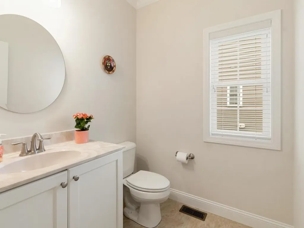 181 Sommerfield Avenue South Burlington VT 05403
