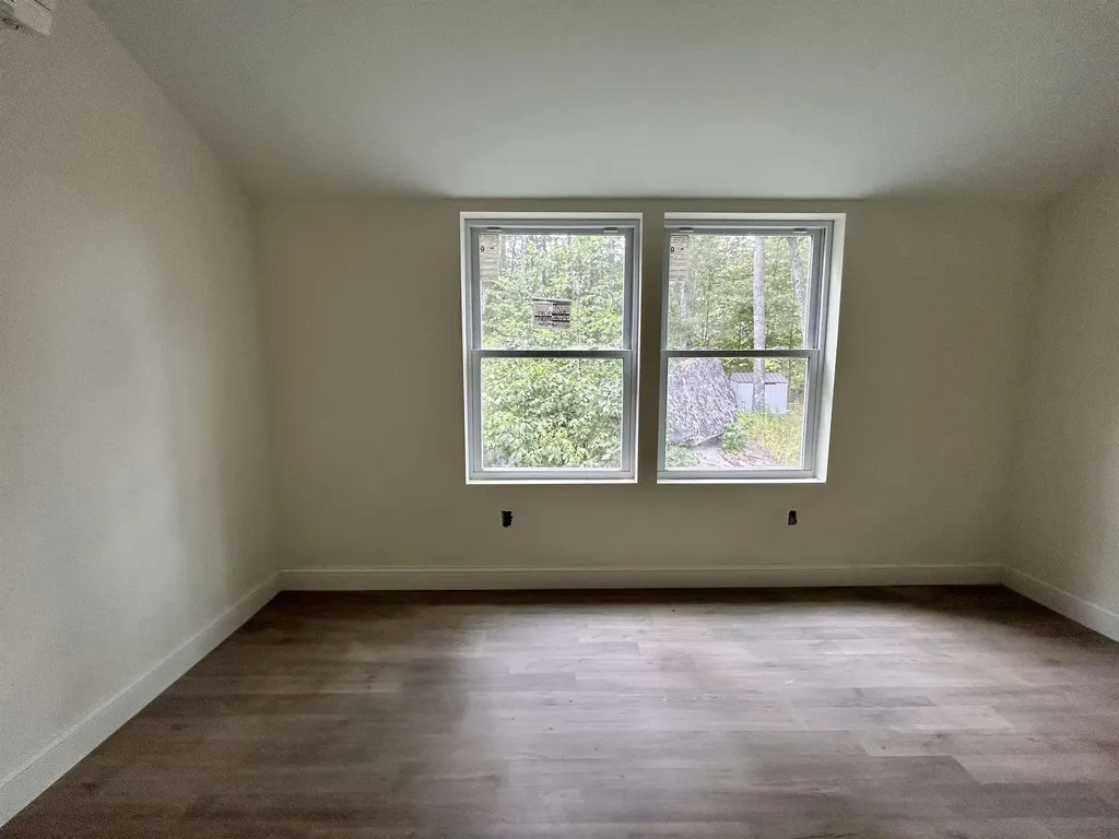 92 Long Shores Drive Barrington NH 03825