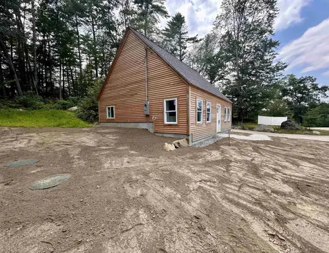 92 Long Shores Drive Barrington NH 03825