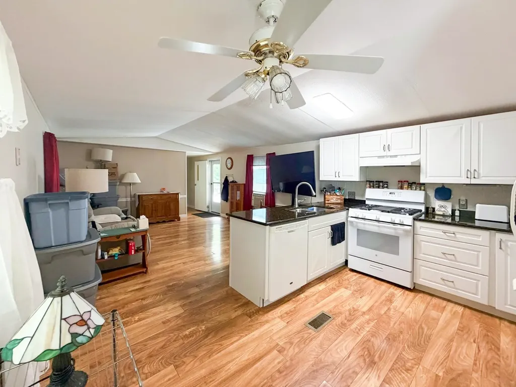 25 Edgewood Drive Allenstown NH 03275